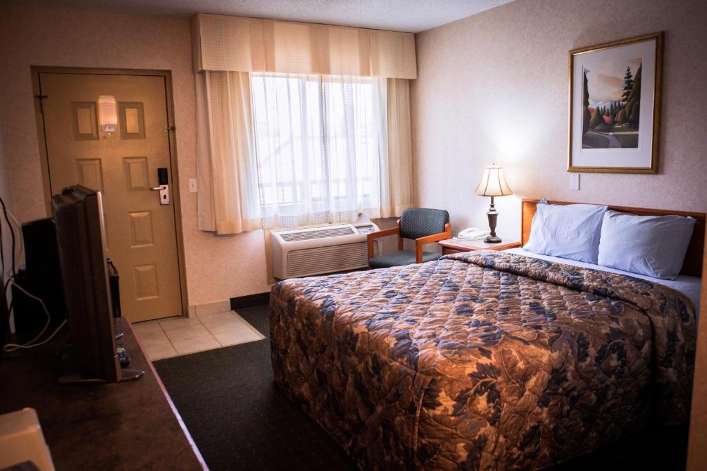 Langley Hwy Hotel photo 3