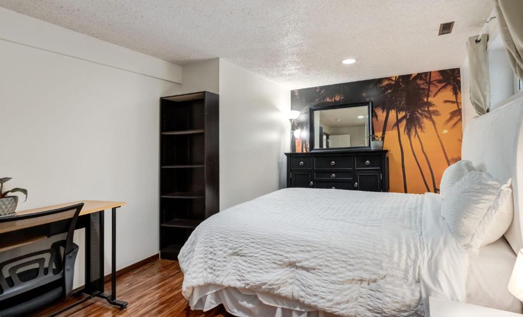 Cozy 2BR Walkout Suite Near YYC Free Parking photo 2