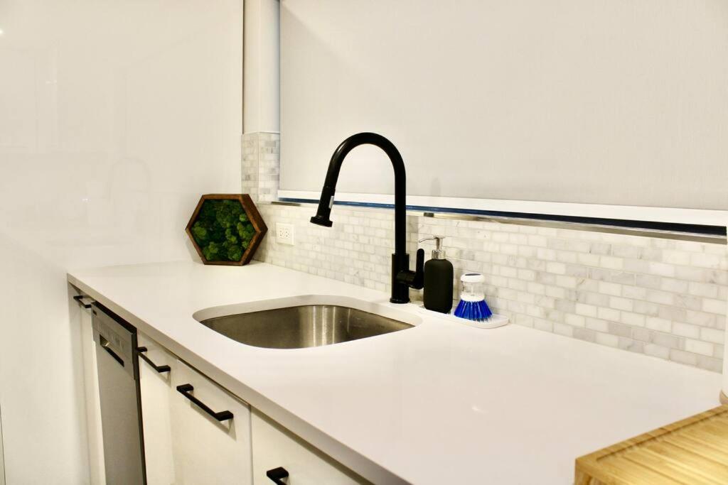2BDR Stylish Comfort Parkside photo 3