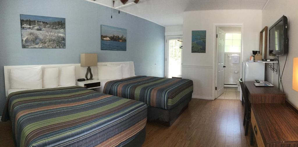 Boathouse Country Inn photo 2