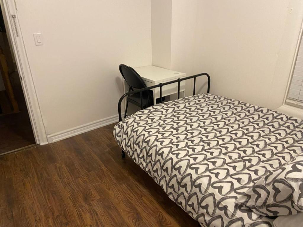 BUDGET Quad Room with En Suite Bathroom 36B photo 2