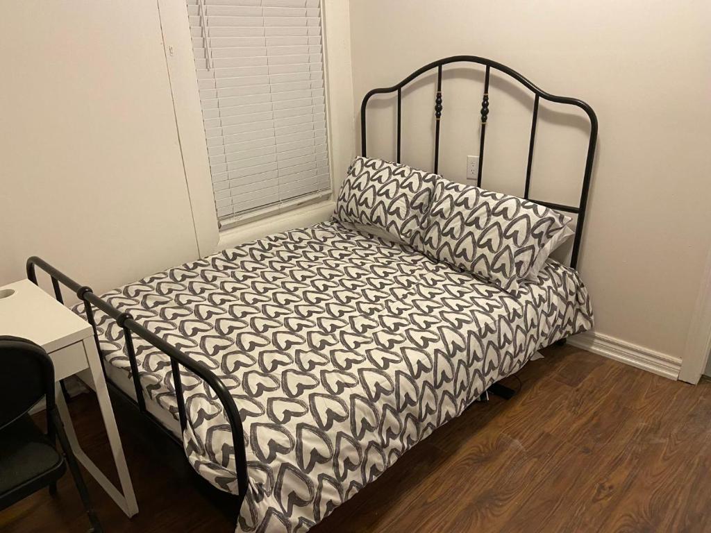 BUDGET Quad Room with En Suite Bathroom 36B photo 3