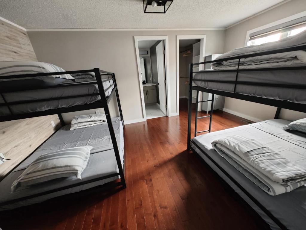 EC Lodging photo 2