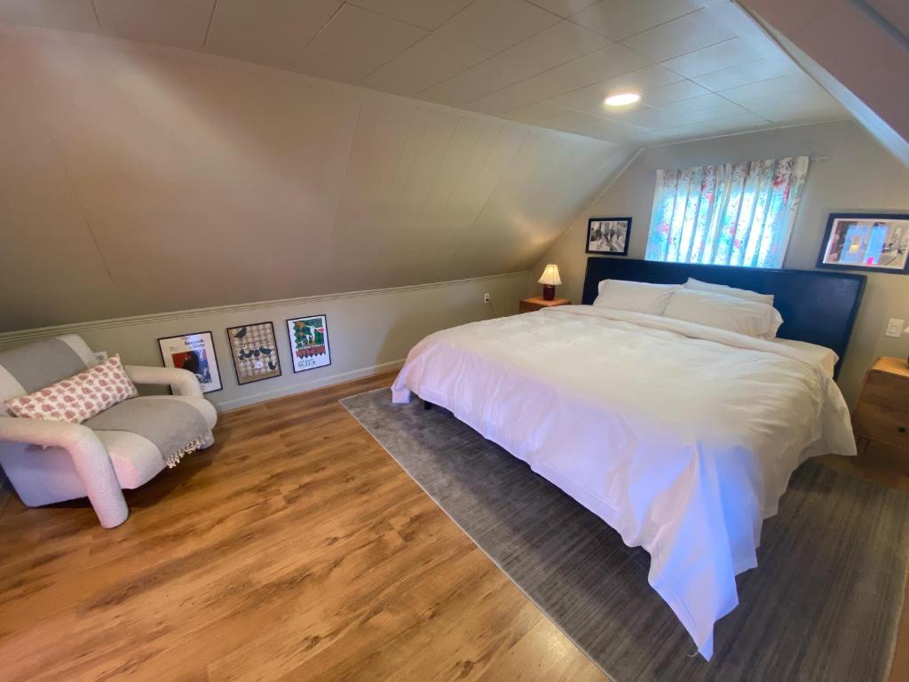 Big apartment by the Farmers market photo 2