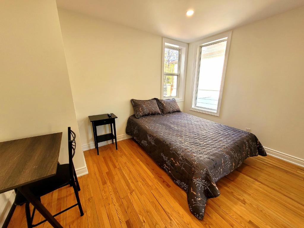 Deluxe Queen Rooms Downtown photo 2