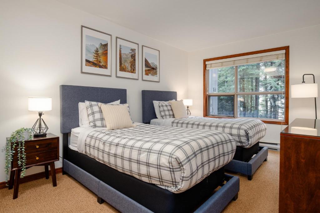 2BR in The Aspens photo 2