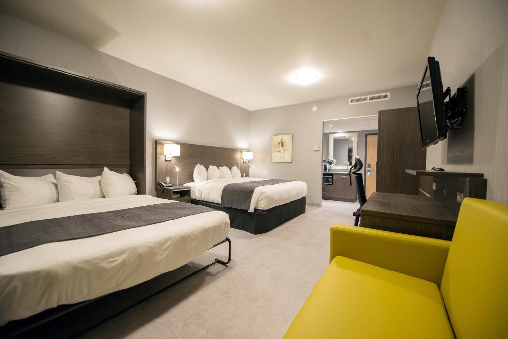 Hotel & Suites Le Dauphin Drummondville photo 2
