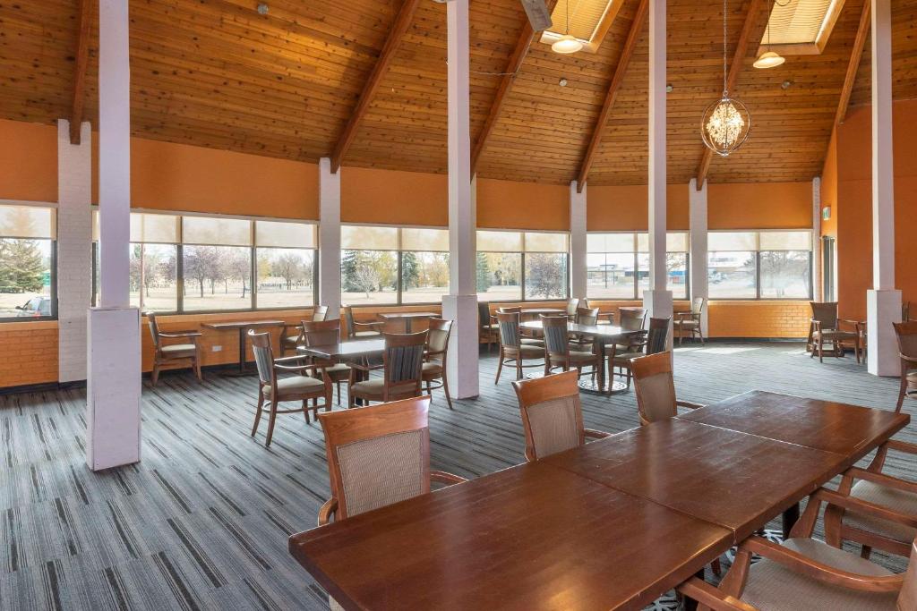 Clarion Pointe photo 3