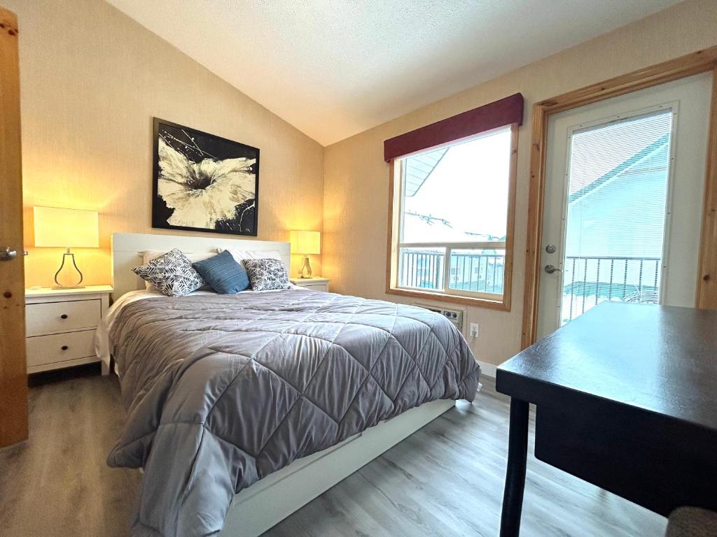 Banff Woods lodge photo 2