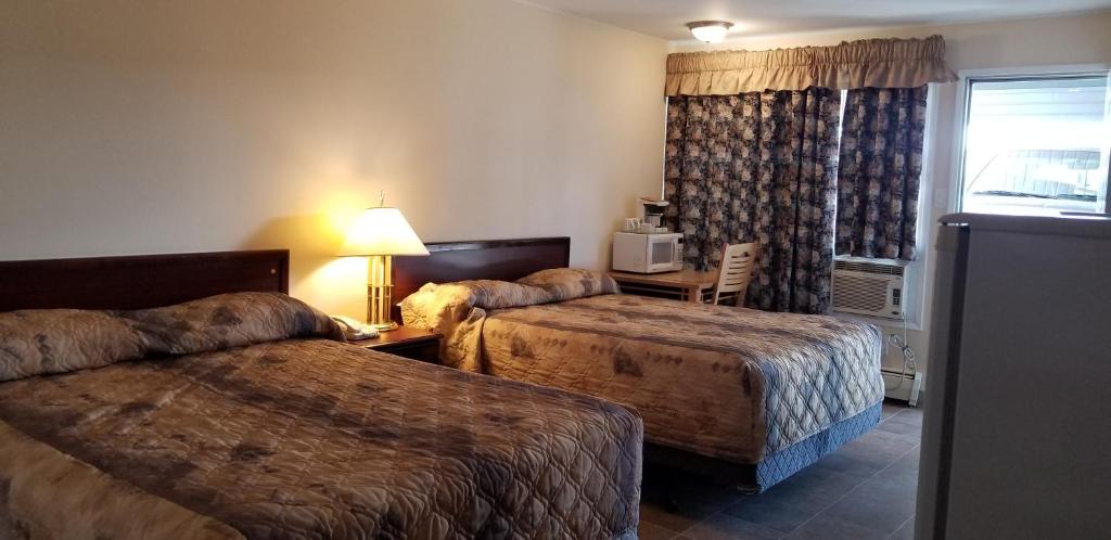 Howard Johnson by Wyndham Hinton photo 2