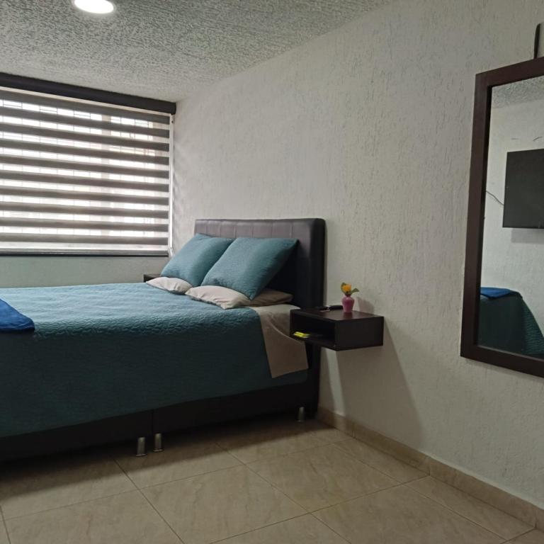 Habitación Hermosa iluminada photo 2