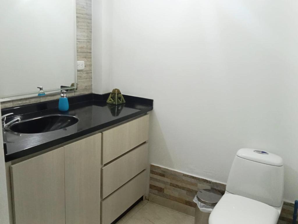 Habitación Hermosa iluminada photo 3