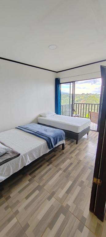 El Paraíso Escondido photo 2