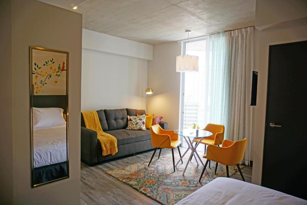 The Yellow Studio - Free Parking - Sabana photo 2