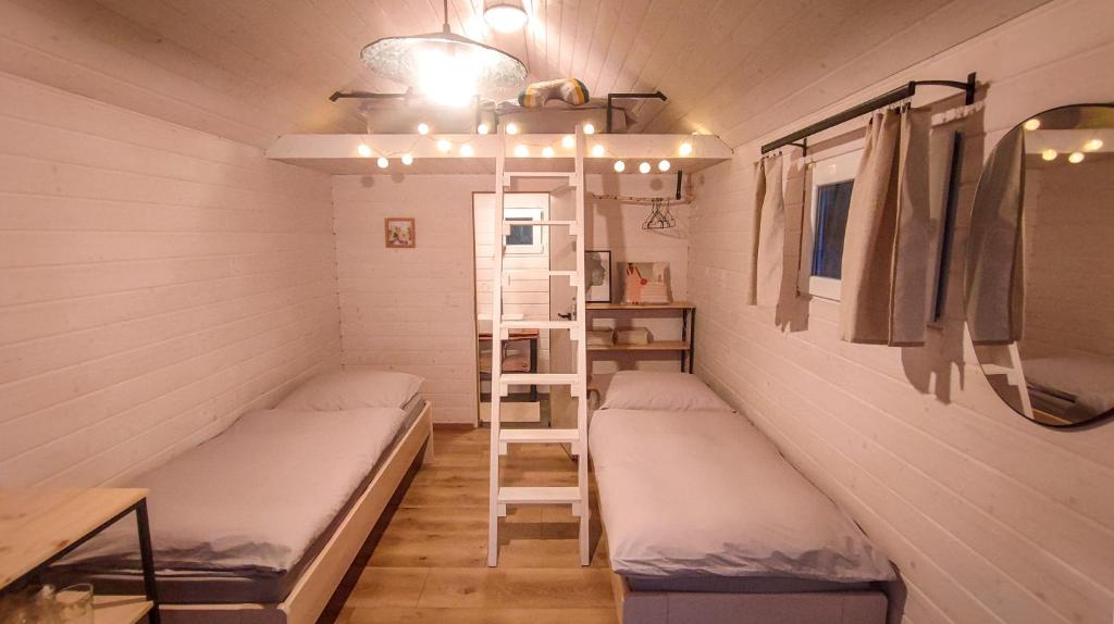 Tiny House photo 2