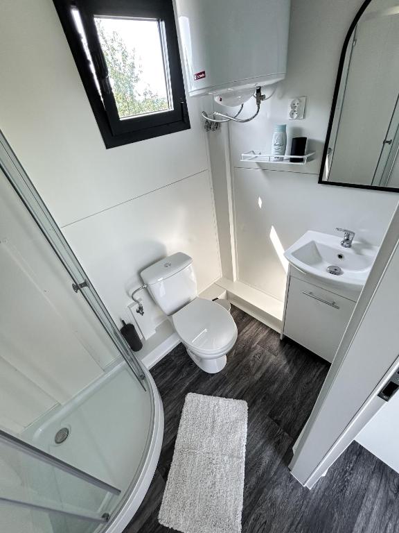 TINY HOUSE mezi sklepy photo 3