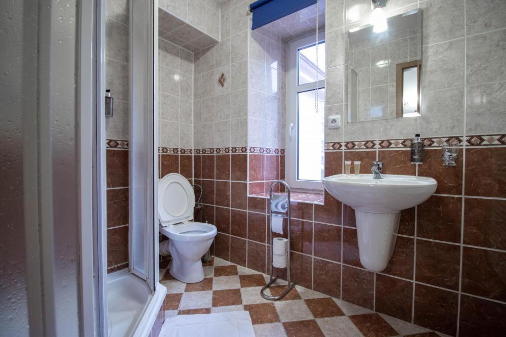 Hotel Zámeček Raspenava photo 3