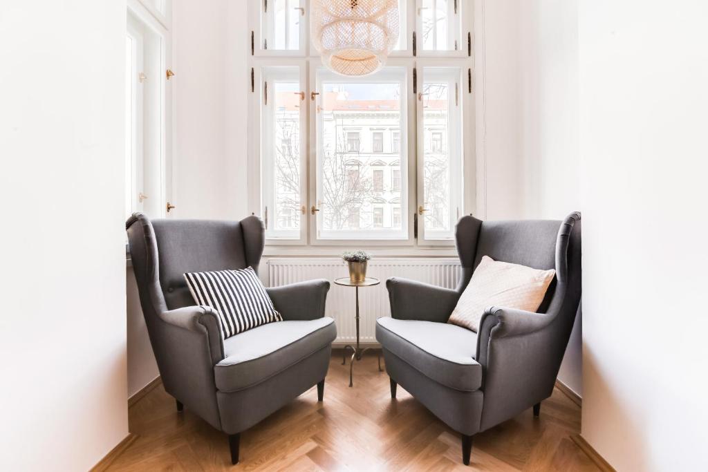 Trendy Local Apartment — photo 1