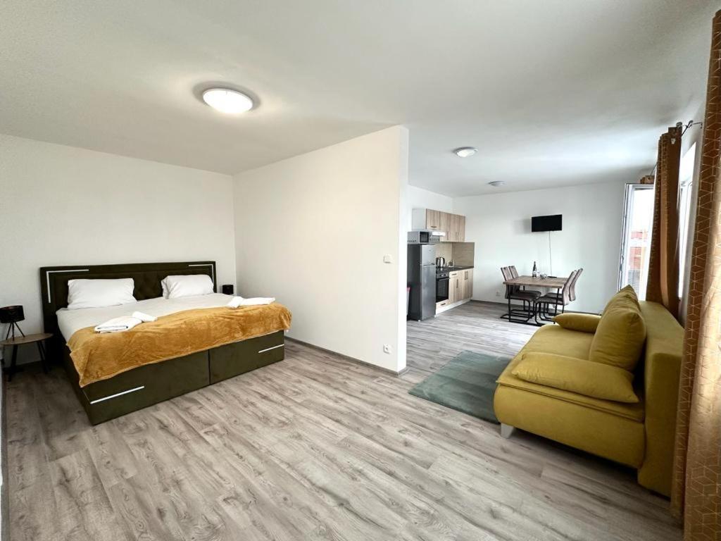 Sky Apartments 512 photo 2