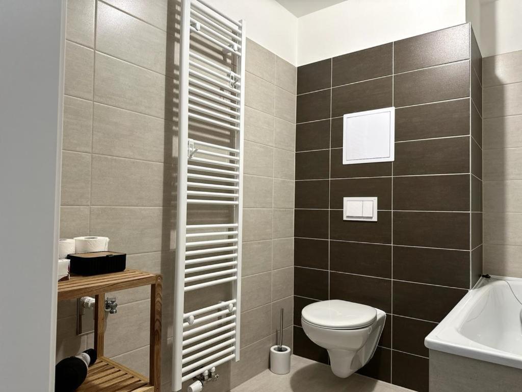 Sky Apartments 512 photo 3