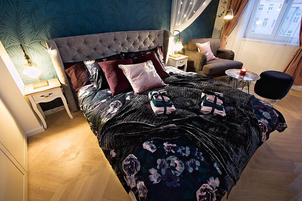 Romantic designer apartment Prague — photo 1