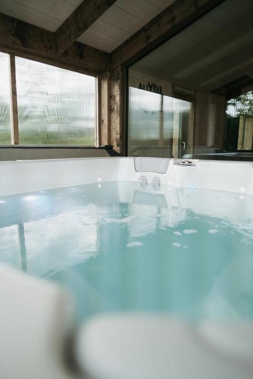 Romantic Getaway for 2 with Wellness / Bohemian Homes photo 3