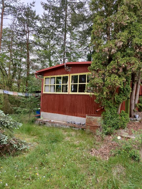 Lesní chata v Malé Hraštici — photo 1