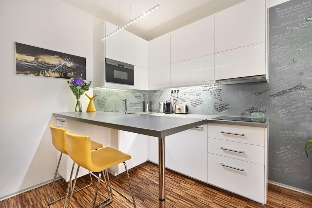 Smart & Luxury OLD TOWN Apartment — photo 1