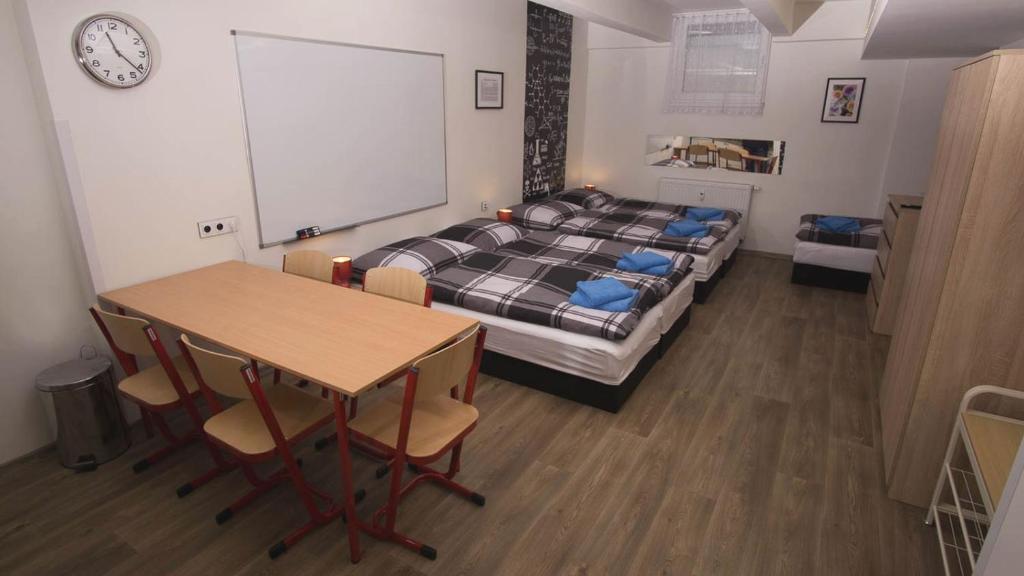 School Apartment - Your Unique Place in Prague by metro Vyšehrad — photo 1