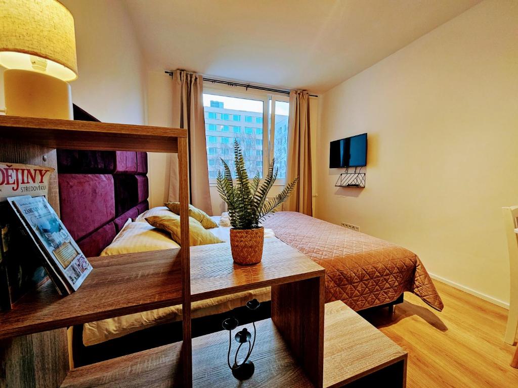 TERRACE-VIEW 2BR PRAGUE APARTMENTS for Business & Leisure photo 2