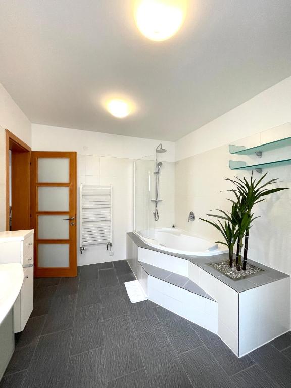 Booking.com: Hotels in Prague. Book your hotel now! photo 3