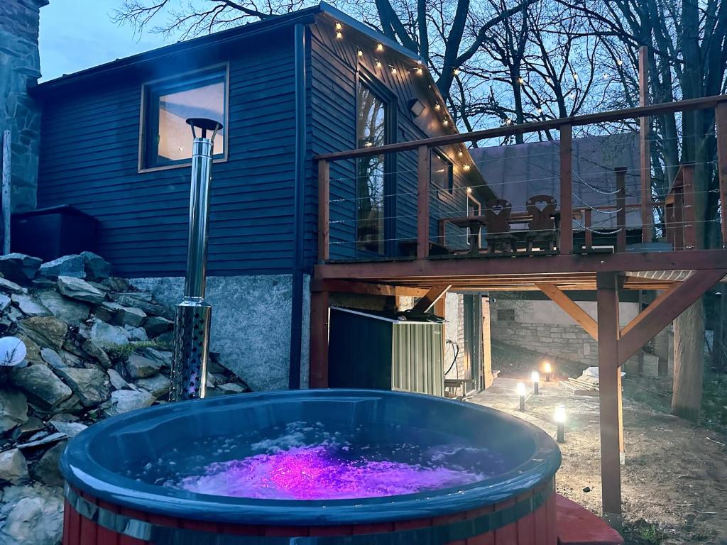 Wellness Chata Hideaway se saunou a vířivkou — photo 1