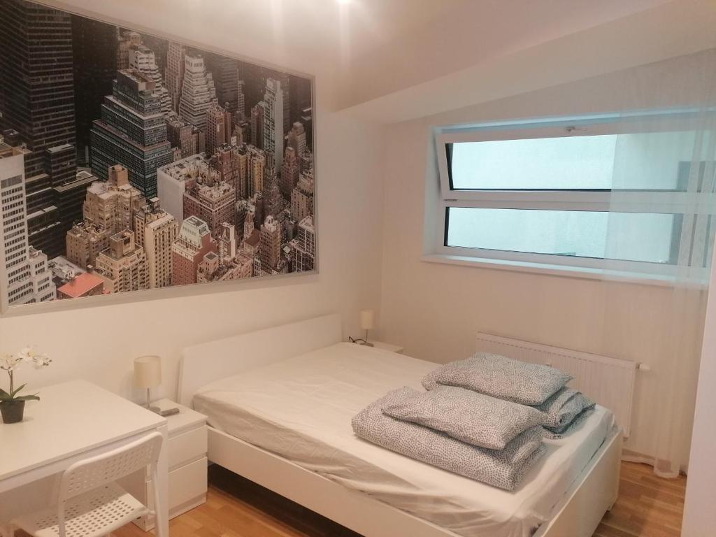 Studio brand new apartment #28 in new building with free parking in city center photo 2