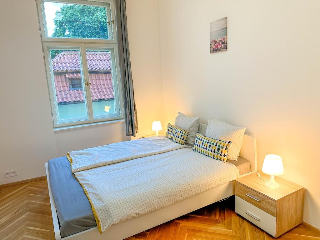 Stylish Apartment Next To Wenceslas Square — photo 1