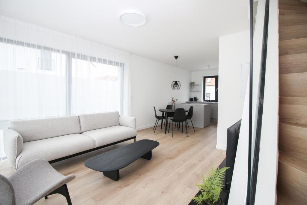 Rodinný apartmánový domek se zahradou TRE Mikulov — photo 1