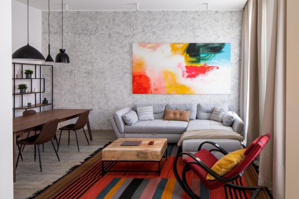 Spectrum Apartment — photo 1