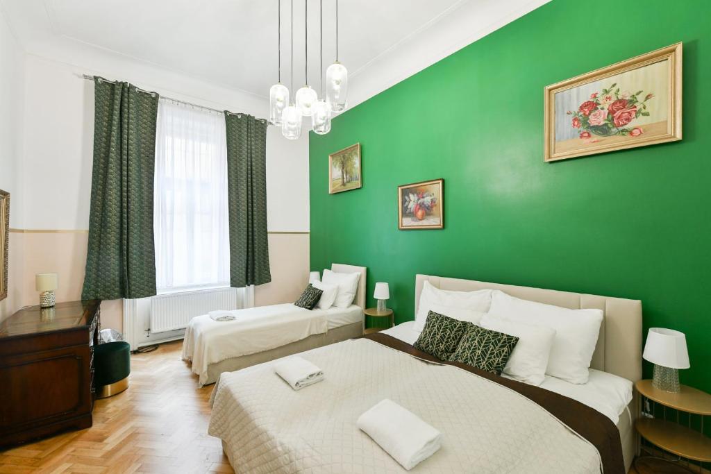 Stunning Charles Bridge Apartment photo 2