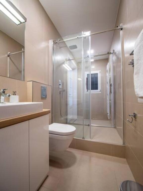 Top class apartment in old town 2 bedrooms photo 3