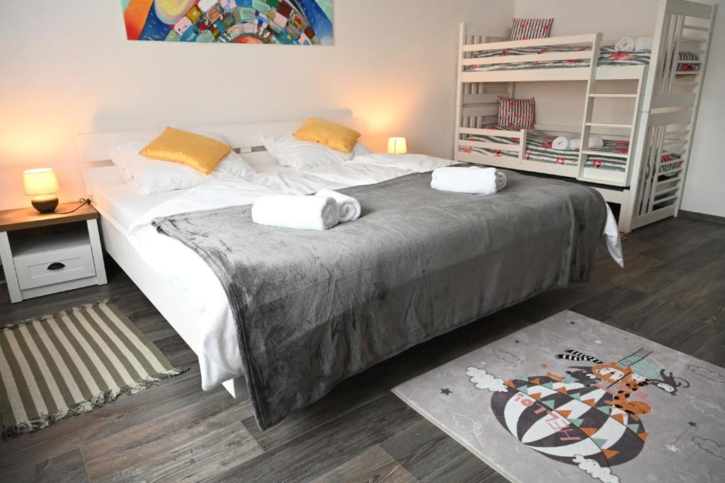 Rodinný apartmán u Broumovského náměstí photo 2