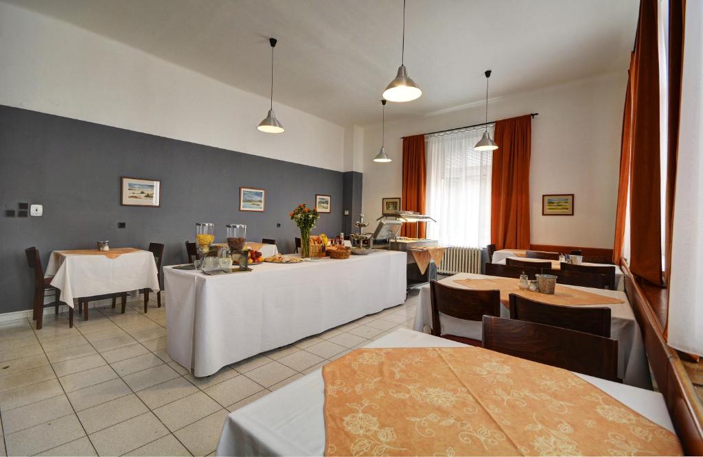 Hotel Svornost photo 2
