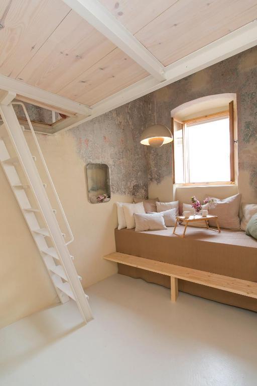 CASAROSA Piccolo-Slim and Stylish apt photo 2