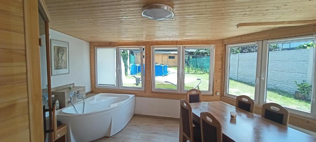Sunny House photo 3