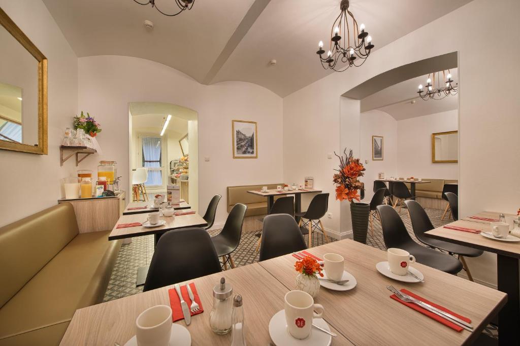 Hotel Suite Home Prague photo 3