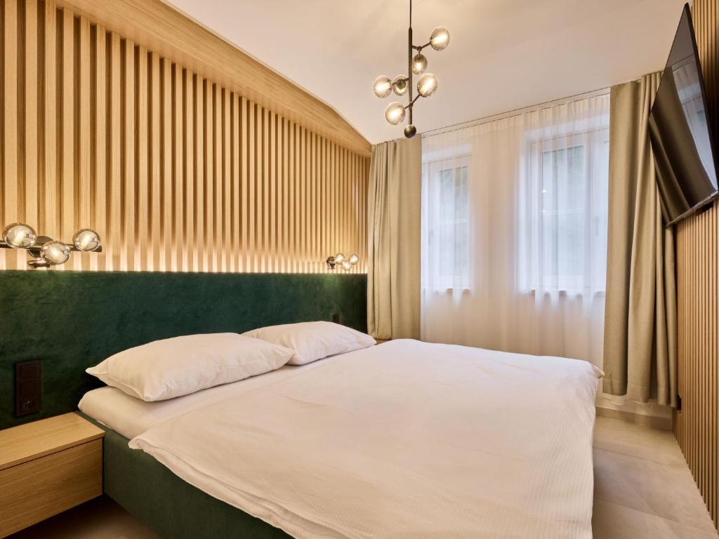 Apartment Rooftop Vista Maisonette & Relaxing Bath by Interhome photo 3