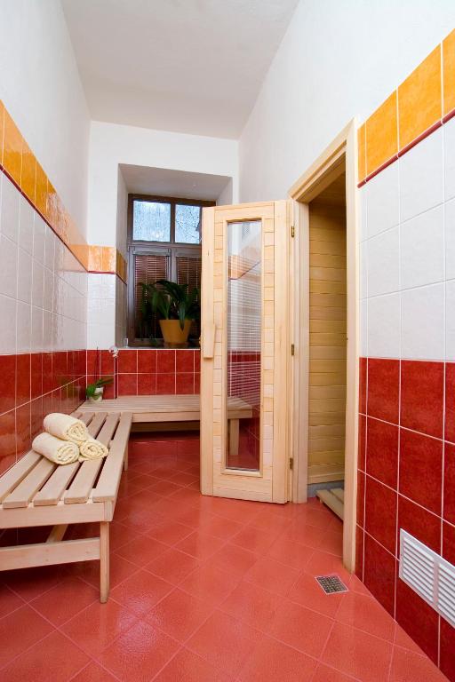 YELLOW STREET APARTMENT photo 3