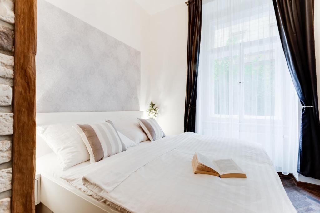 Booking.com: Hotels in Prague. Book your hotel now! photo 2