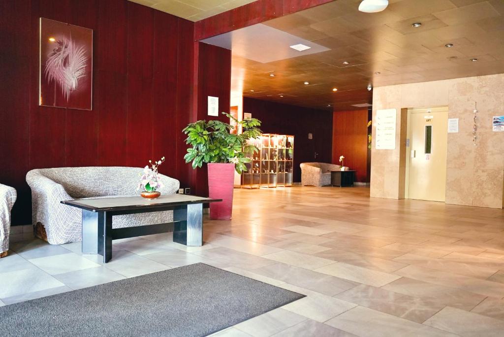 Hotel Merkur - Jablonec nad Nisou photo 2