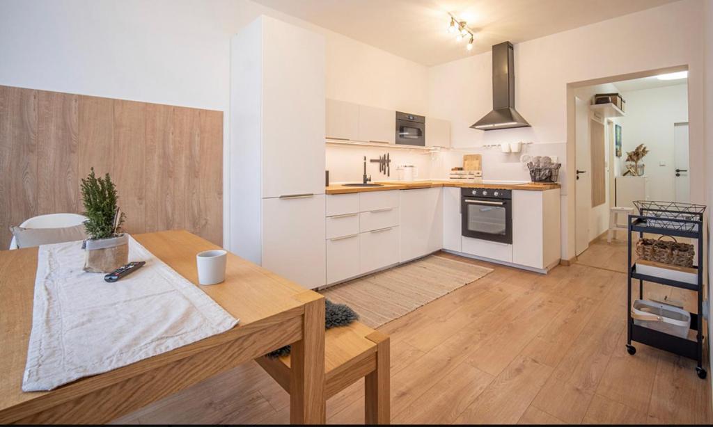 Tara Apartment — photo 1