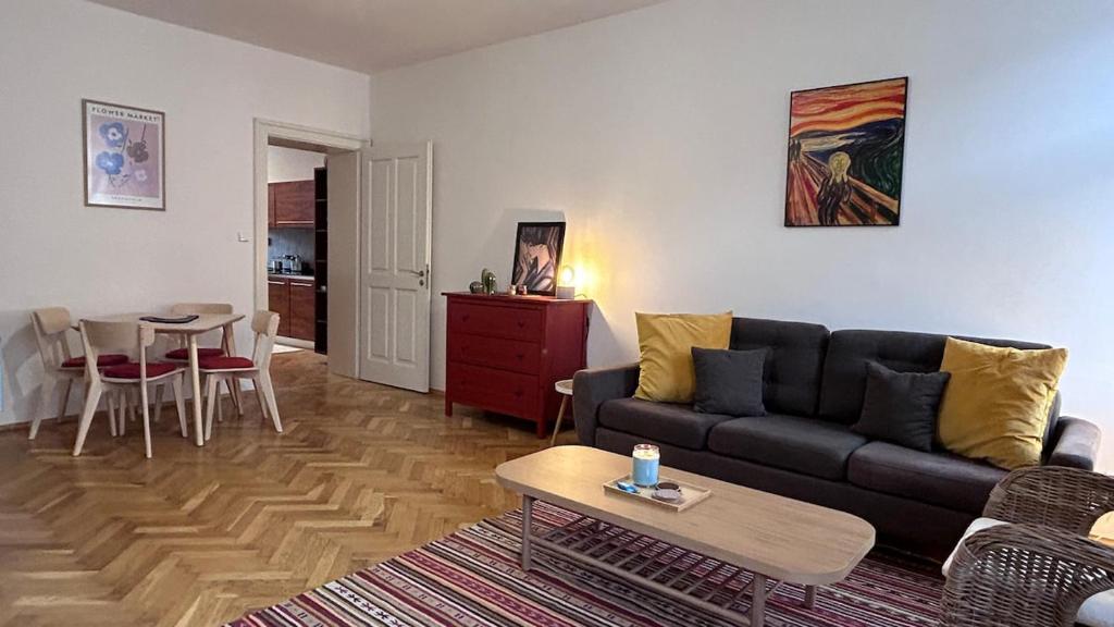 Stylish accommodation in the center of Prague — photo 1