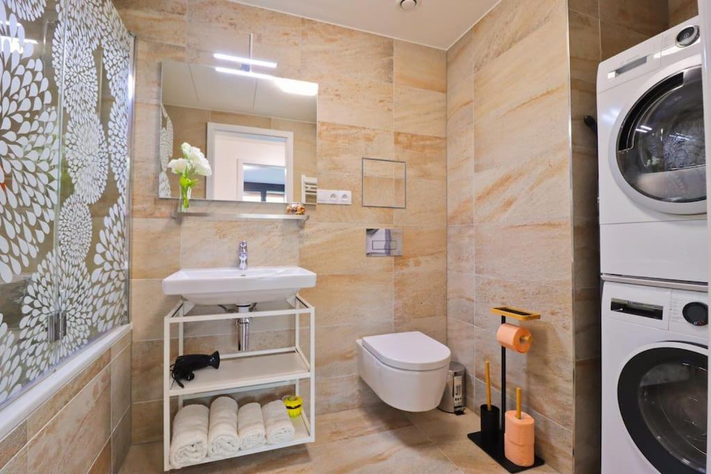 The Peony Apartment in Smichov photo 3